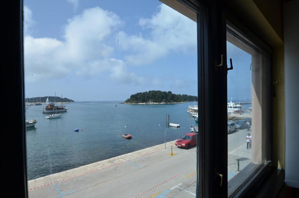 Apartments Ana City Rovinj Habitación foto